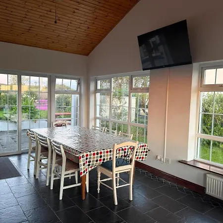 בית נופש Denmar Spacious Coastal Bungaow